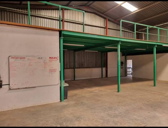 INDUSTRIAL PROPERTY TO RENT IN MERRIVALE